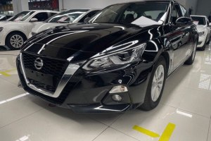 天籟 日產(chǎn) 2.0L XE 時(shí)尚版