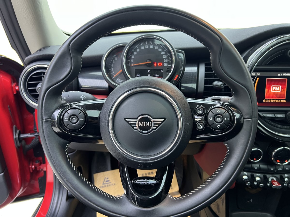 MINI COUNTRYMAN  2018款 1.5T COOPER 藝術(shù)家圖片