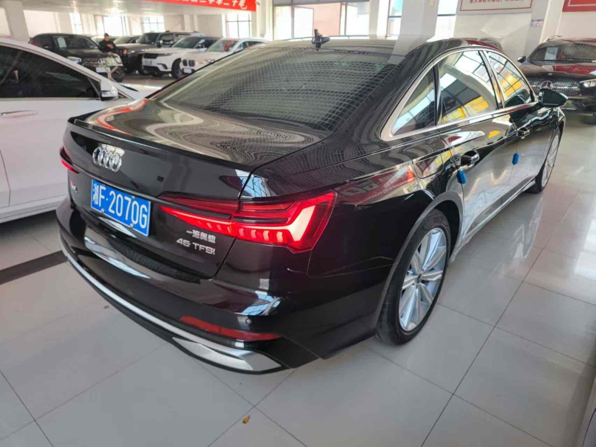 奧迪 奧迪A6L  2022款 45 TFSI 臻選動(dòng)感型圖片