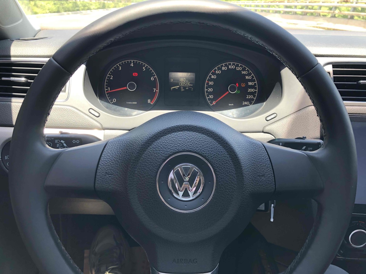 2014年9月大眾 速騰  2014款 改款 1.6L 自動舒適型