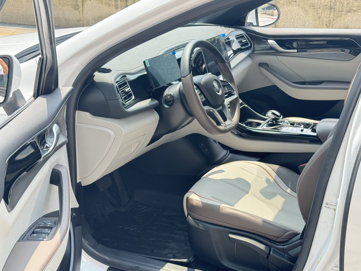 比亞迪 秦PLUS  2024款 榮耀版 EV 510KM領(lǐng)先型圖片