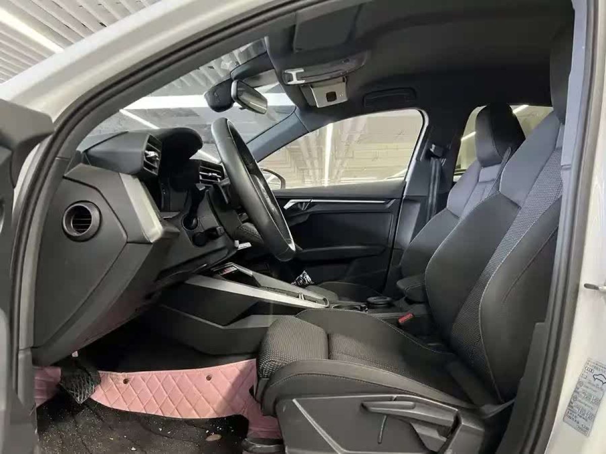 奧迪 奧迪A3  2021款 A3L Limousine 35 TFSI 時(shí)尚致雅型圖片