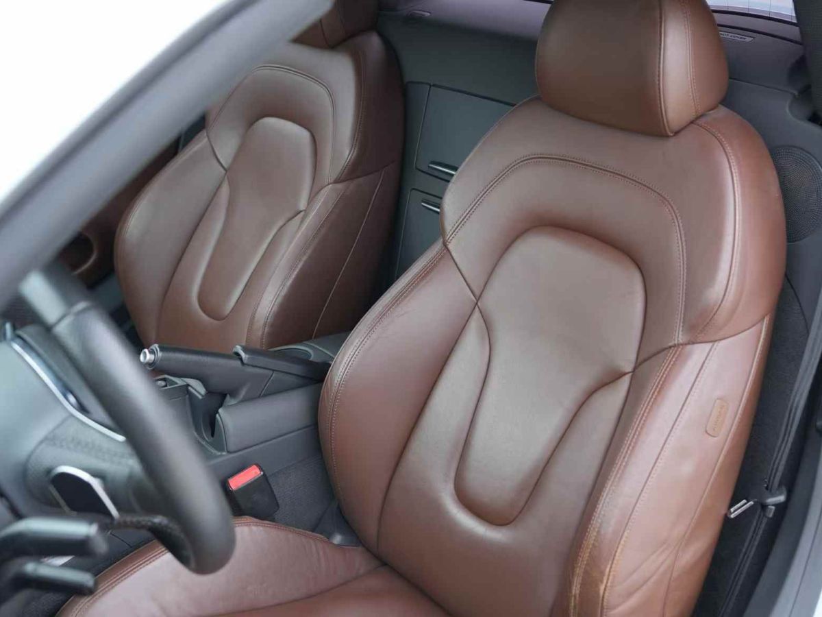 奧迪 奧迪R8  2014款 R8 Coupe 4.2 V8圖片