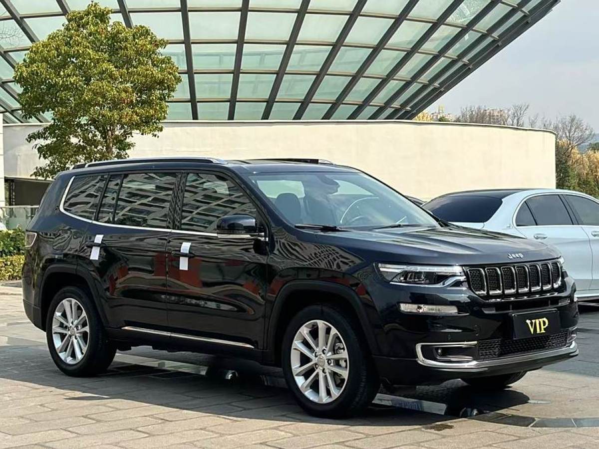 Jeep 大指揮官  2020款 2.0T 兩驅(qū)精英版圖片