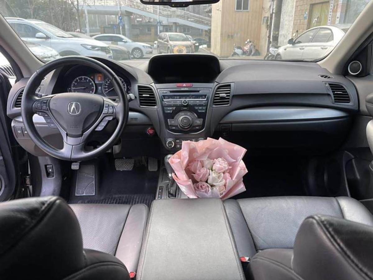 2014年9月謳歌 RDX  2013款 3.0L 兩驅(qū)精英版