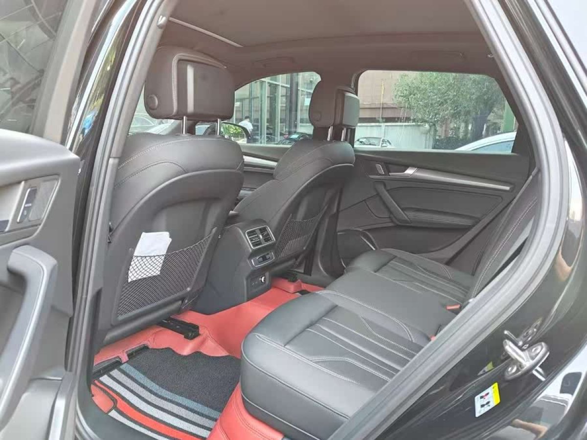 奧迪 奧迪Q5L  2024款 40 TFSI 豪華動感型圖片