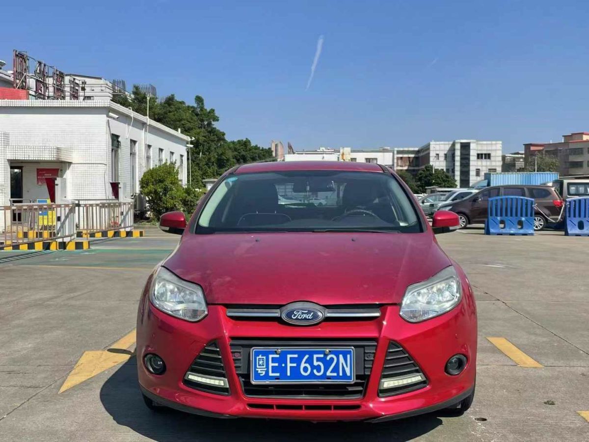 福特 ?？怂? 2015款 2.0T ST 標(biāo)準(zhǔn)版圖片