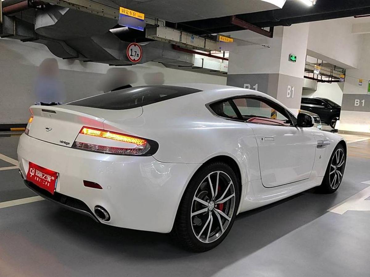 阿斯頓·馬丁 V8 Vantage  2011款 4.7L Sportshift Coupe圖片