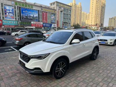 2017年4月 奔騰 X40 1.6L 自動(dòng)豪華型圖片