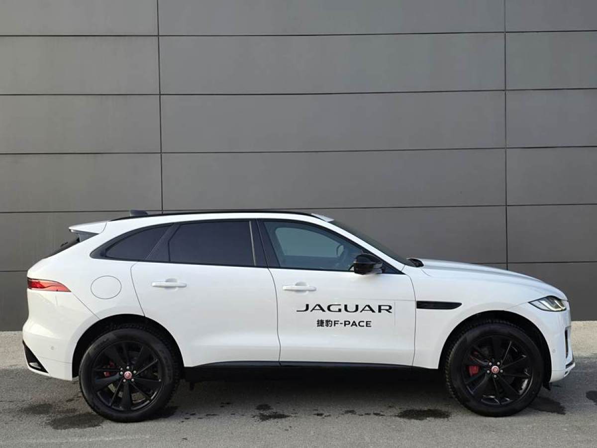 捷豹 F-PACE  2022款 P250 R-Dynamic BLACK圖片