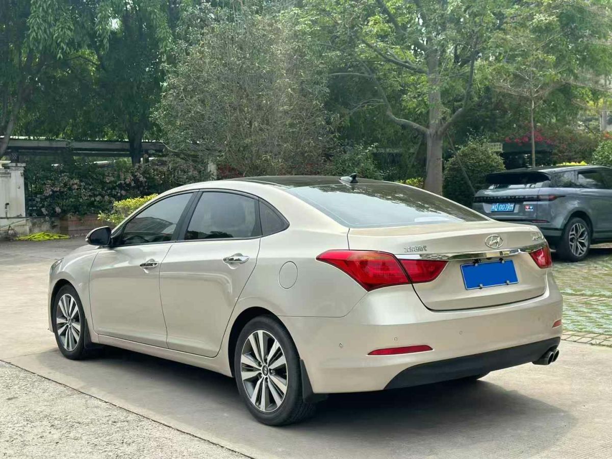 現(xiàn)代 名圖  2016款 2.0L 自動至尊型LUX圖片