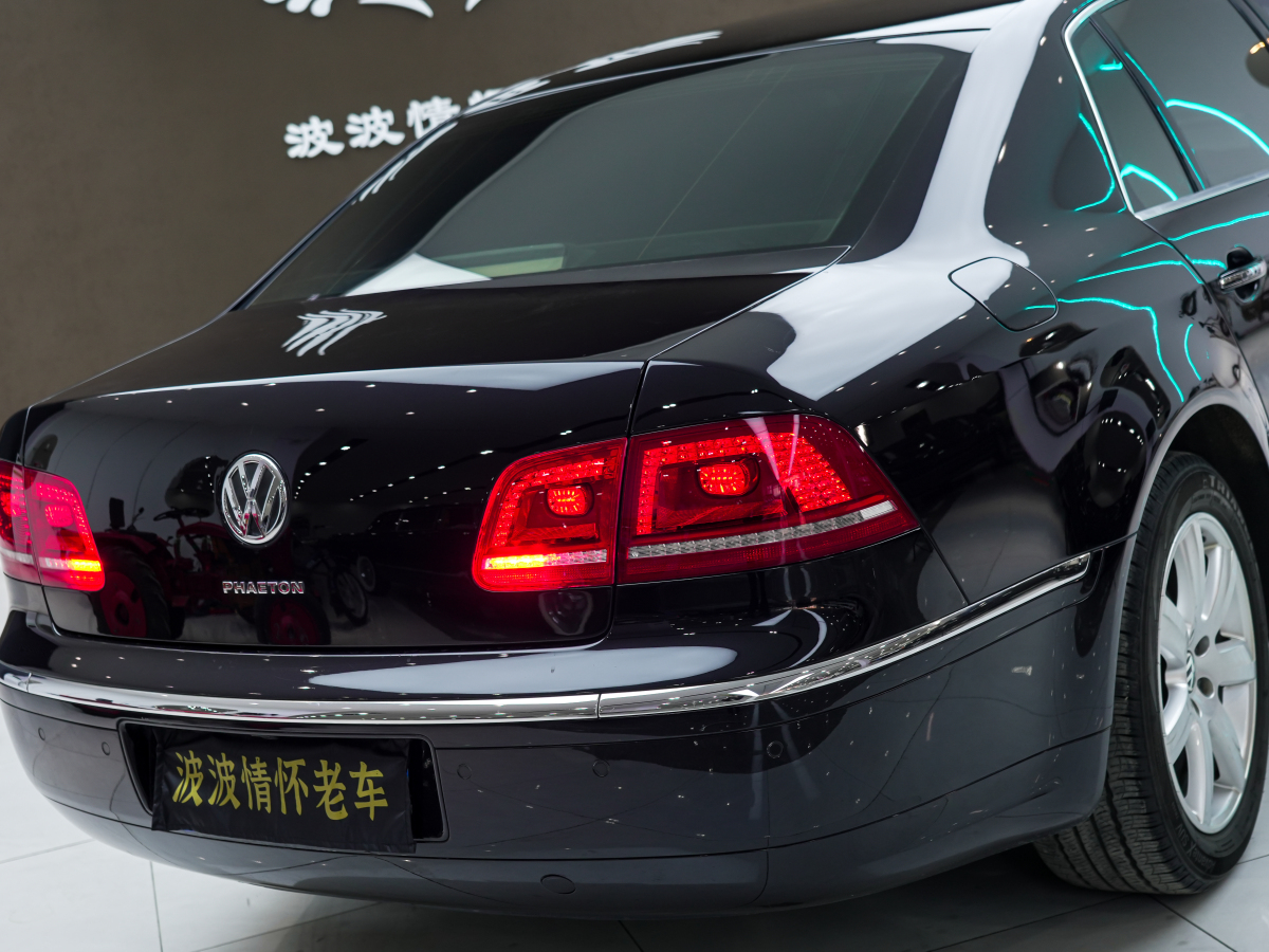 大眾 輝騰  2011款 3.6L V6 5座加長(zhǎng)商務(wù)版圖片