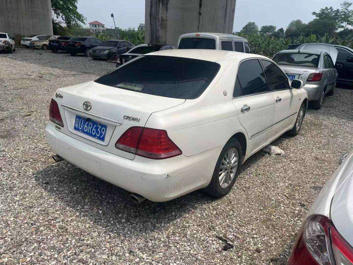 豐田 皇冠  2007款 2.5L Royal 導(dǎo)航版圖片