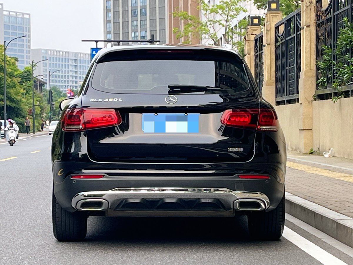 奔馳 奔馳GLC  2018款 改款 GLC 260 4MATIC 動(dòng)感型圖片