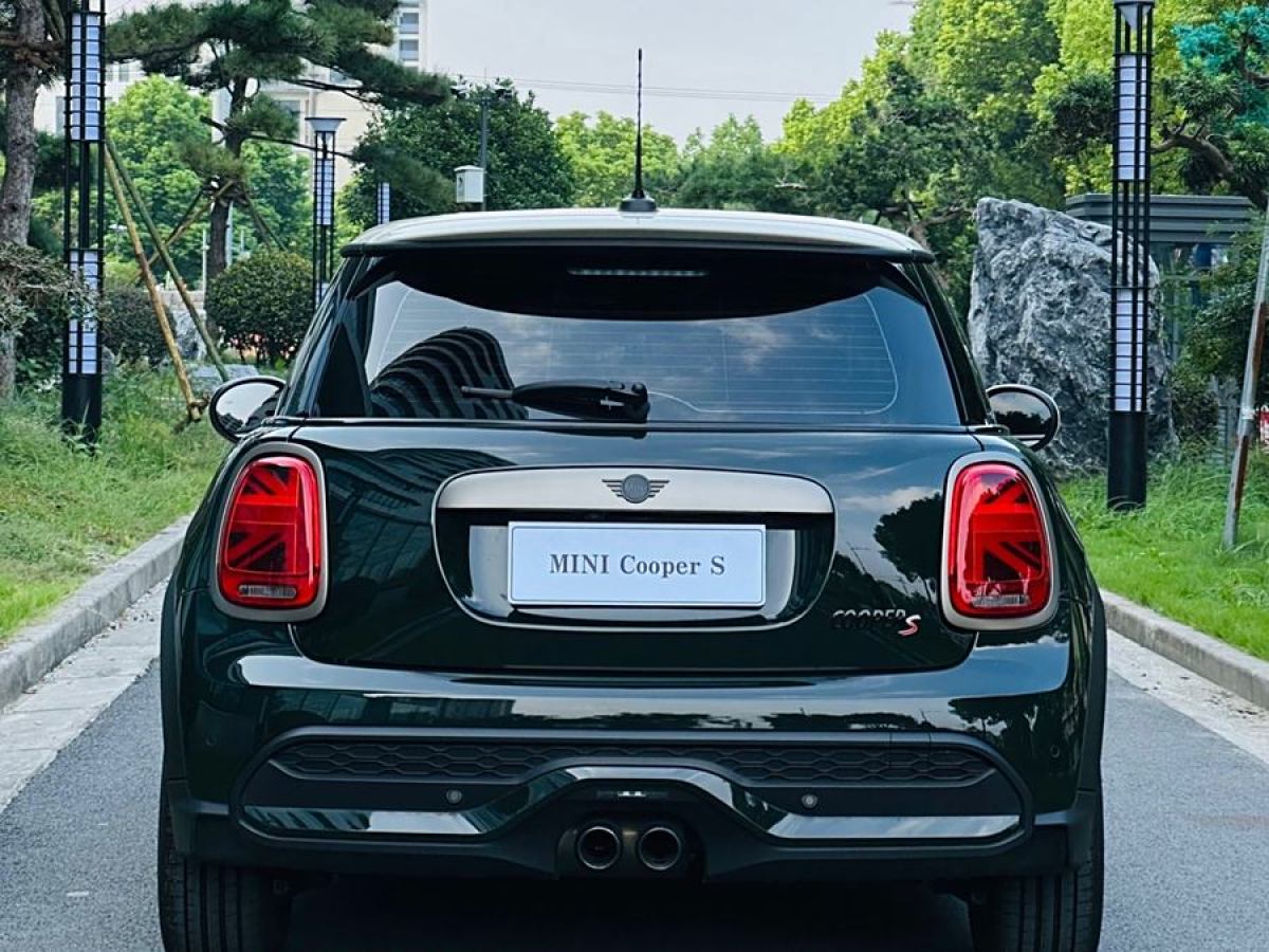 MINI MINI  2022款 2.0T COOPER S 執(zhí)迷特別版圖片