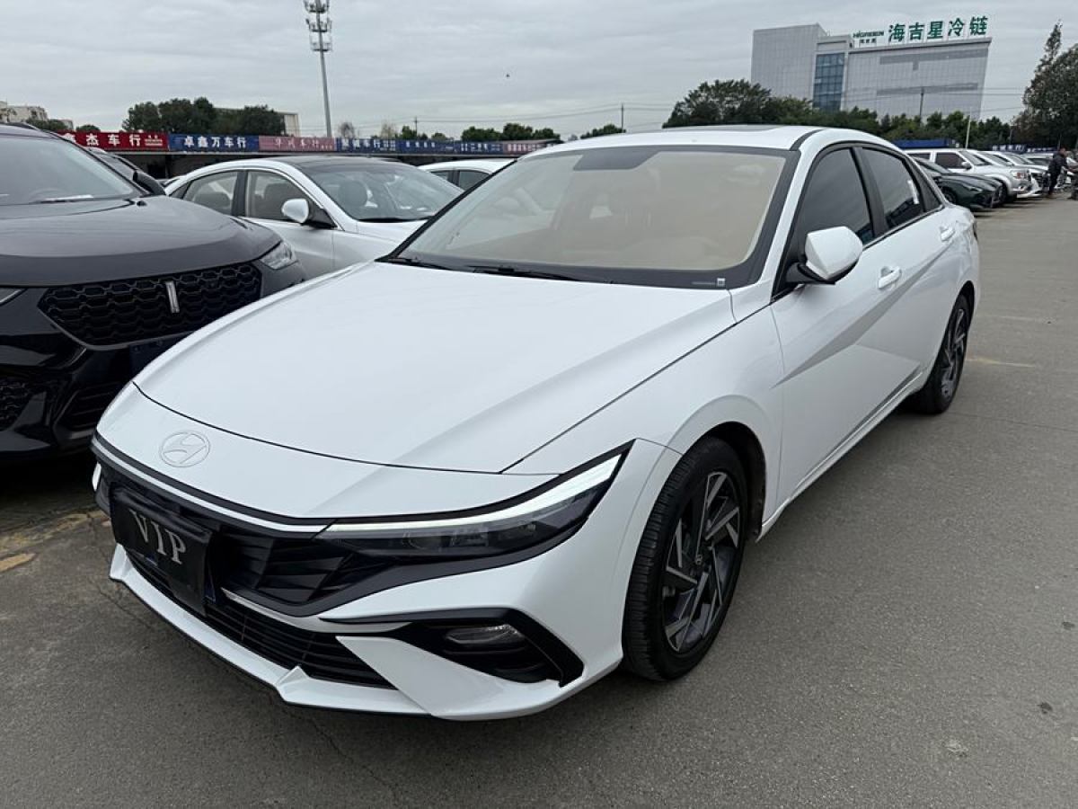 現(xiàn)代 伊蘭特  2023款 1.5L CVT GLX精英版圖片