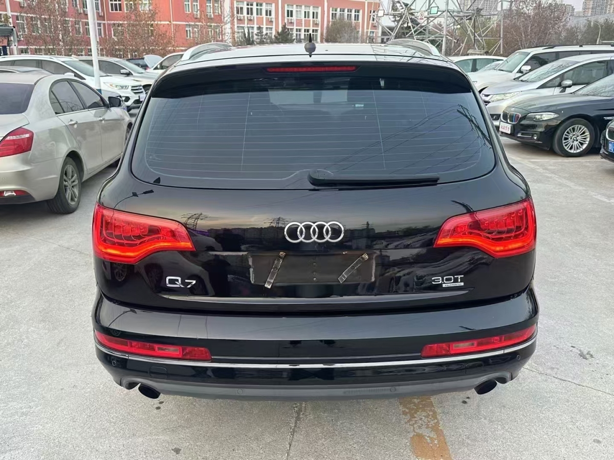 奧迪 奧迪Q7  2012款 3.0 TFSI 舒適型(200kW)圖片