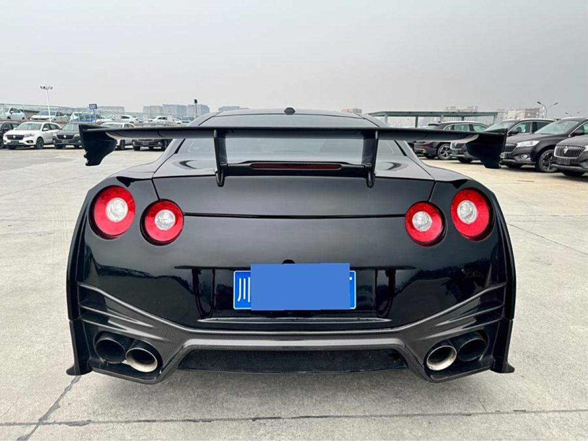 日產(chǎn) GT-R  2010款 3.8T Premium Edition圖片