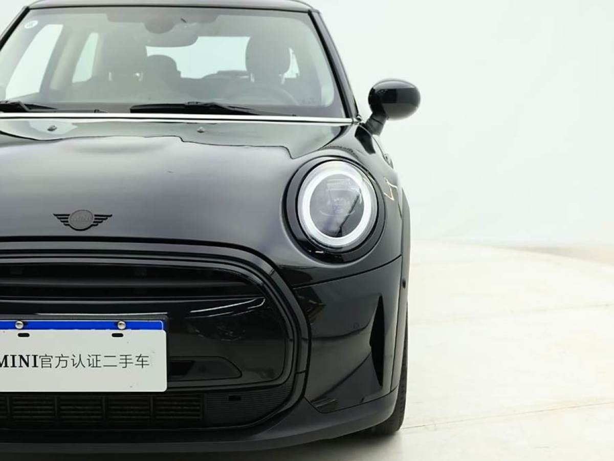 MINI MINI  2022款 改款 1.5T COOPER 藝術(shù)家圖片