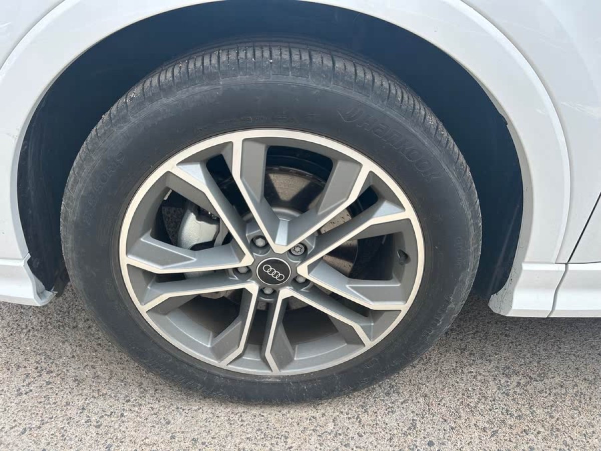 奧迪 奧迪Q3  2023款 改款 40 TFSI 時尚動感型圖片