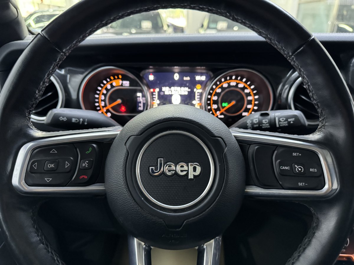 Jeep 牧馬人  2022款 2.0T 高地四門(mén)版圖片