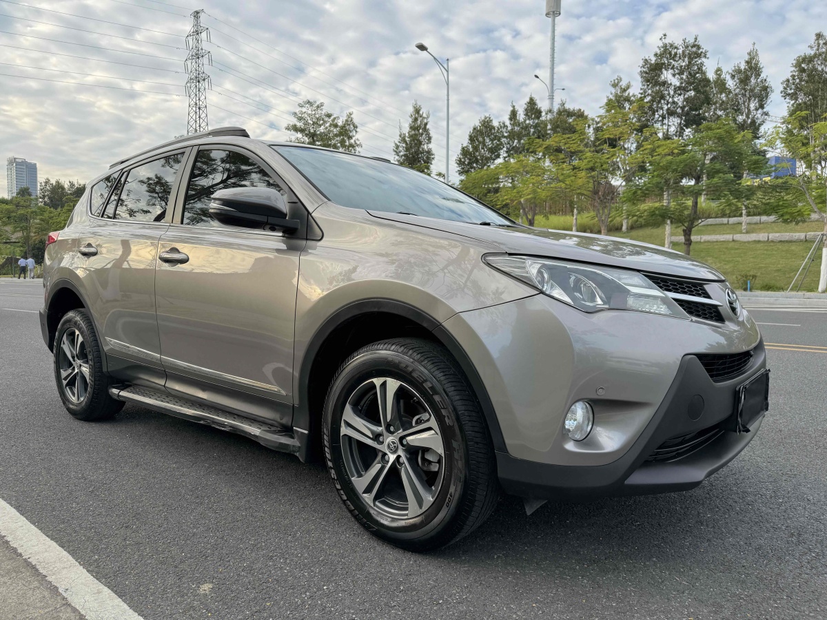 2016年3月豐田 RAV4  2018款 榮放 2.0L CVT兩驅(qū)風尚版