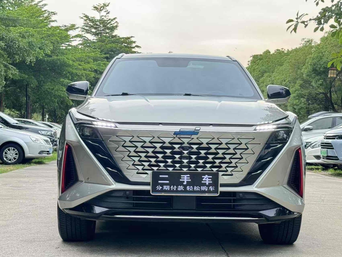 長安歐尚 長安歐尚Z6  2022款 藍(lán)鯨 1.5T DCT智尊型圖片