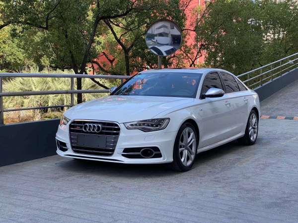 奥迪 奥迪S6  2013款 S6 4.0TFSI