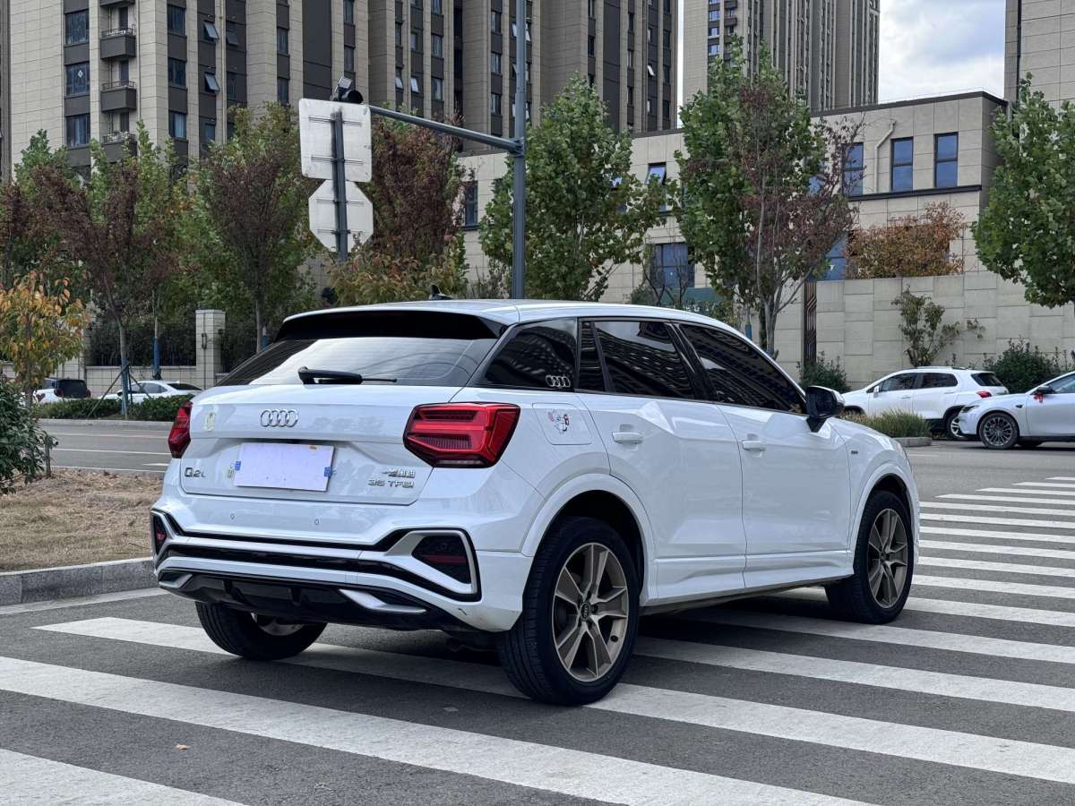 奧迪 奧迪Q2L  2022款 35 TFSI 進(jìn)取致雅型圖片