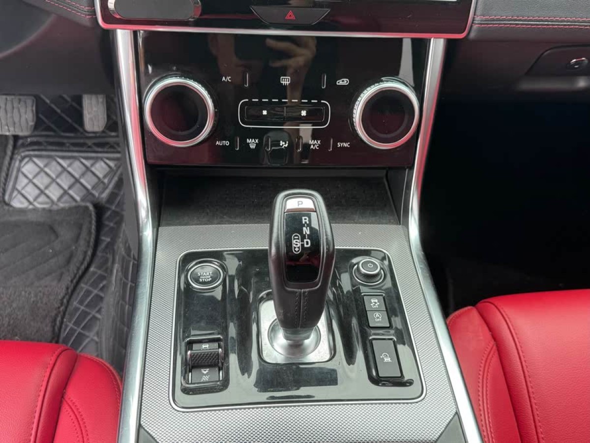 捷豹 XEL  2022款 2.0T 250PS R-DYNAMIC S進(jìn)取運(yùn)動版圖片