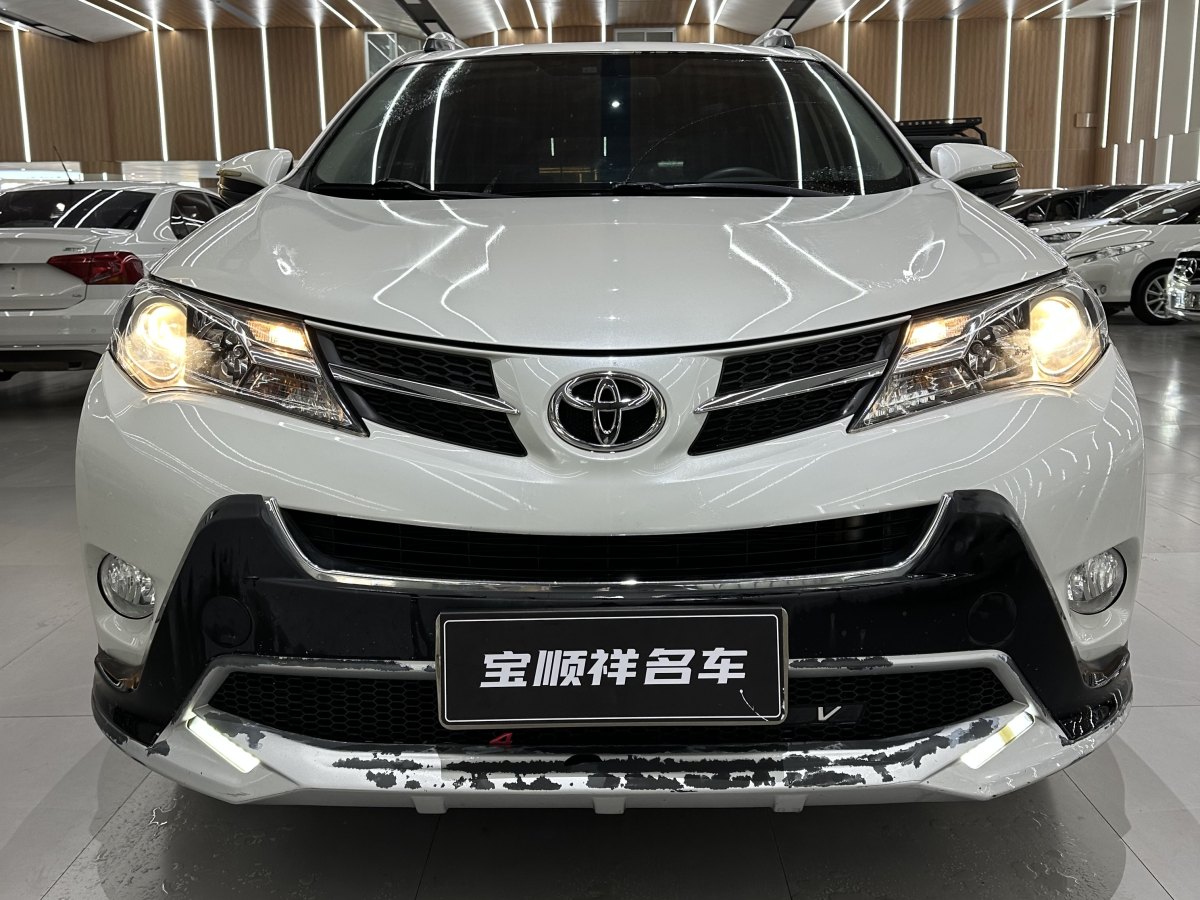 豐田 RAV4  2018款 榮放 2.0L CVT兩驅(qū)風尚版圖片