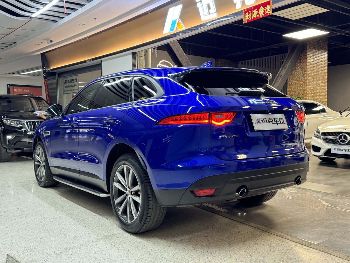 捷豹 F-PACE  2018款 2.0T 两驱都市尊享版图片