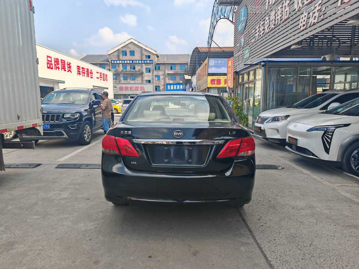 比亞迪 L3  2012款 1.5L 手動尊貴型圖片