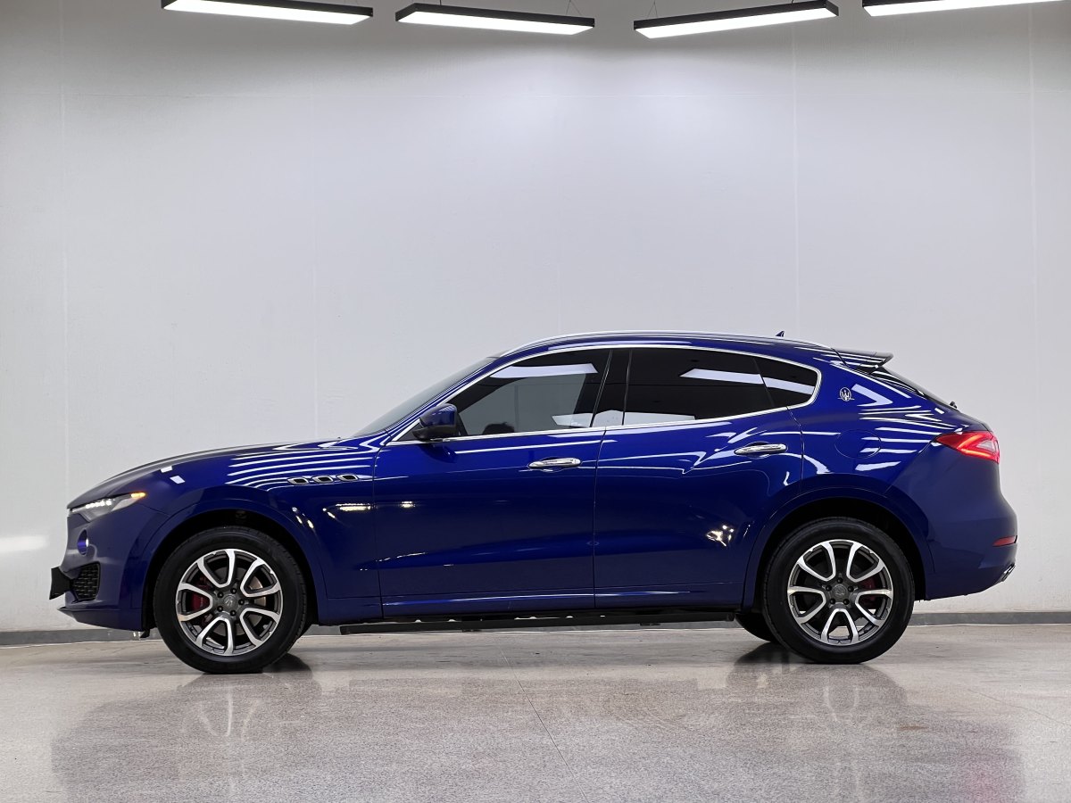 瑪莎拉蒂 Levante  2021款 3.0T 標(biāo)準(zhǔn)版圖片