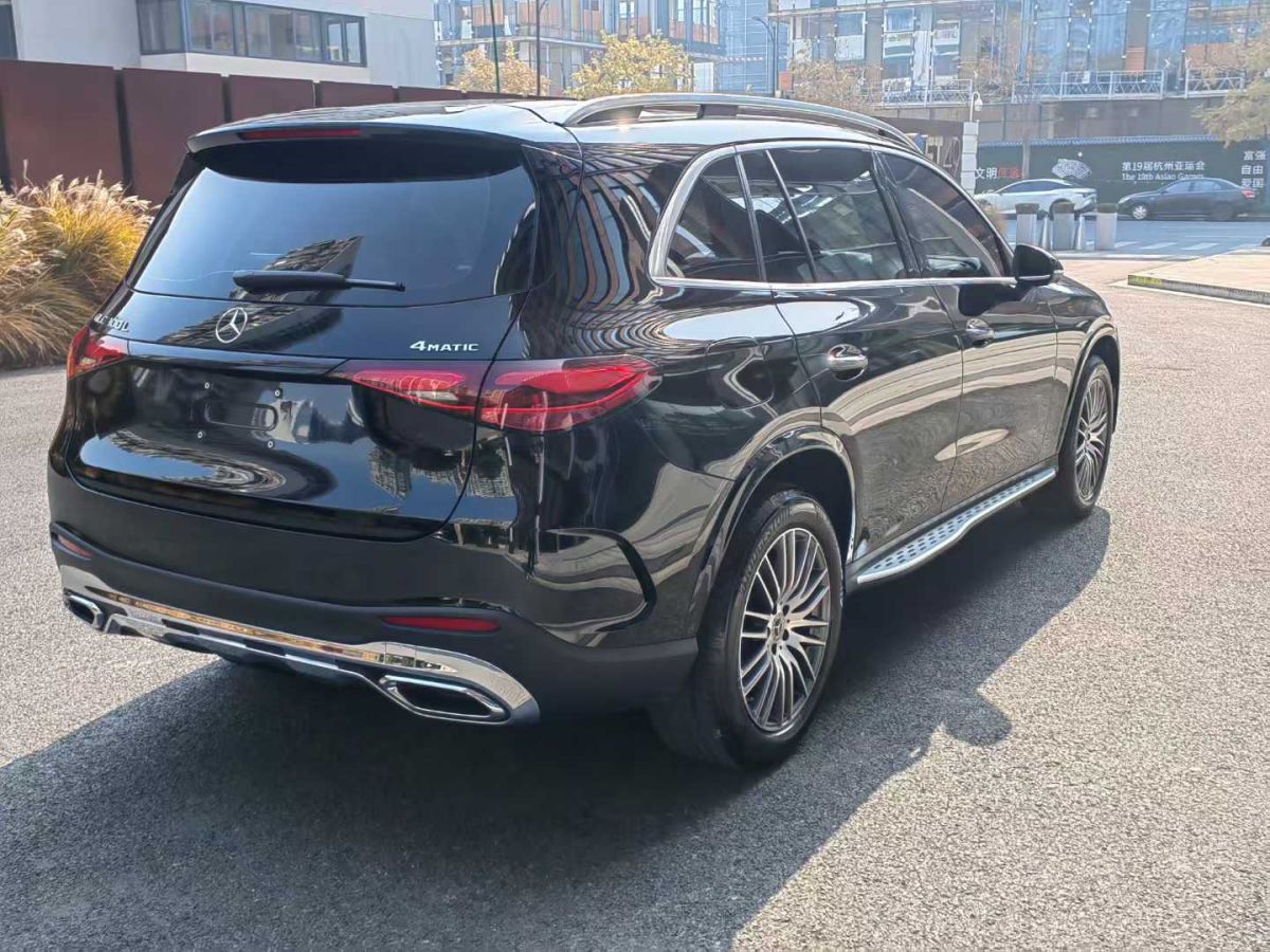 奔馳 奔馳GLC  2023款 GLC 300 4MATIC 轎跑SUV圖片