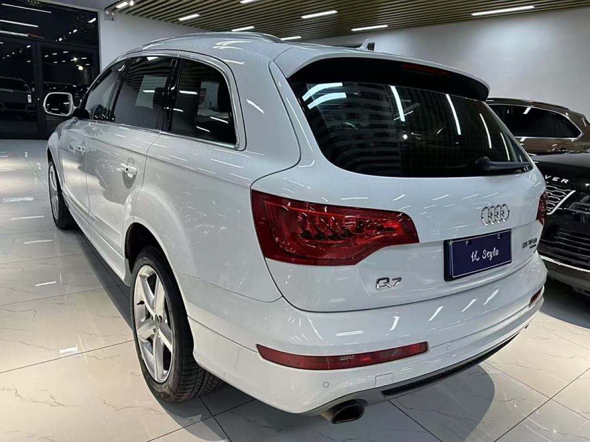 奧迪 奧迪Q7  2015款 35 TFSI 運(yùn)動型圖片