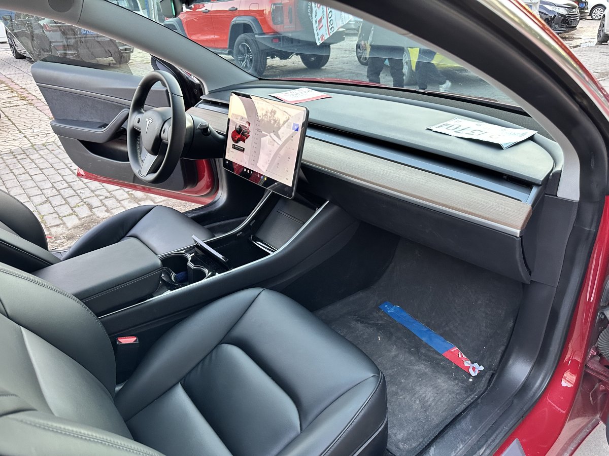 特斯拉 Model 3  2019款 標準續(xù)航后驅(qū)升級版圖片