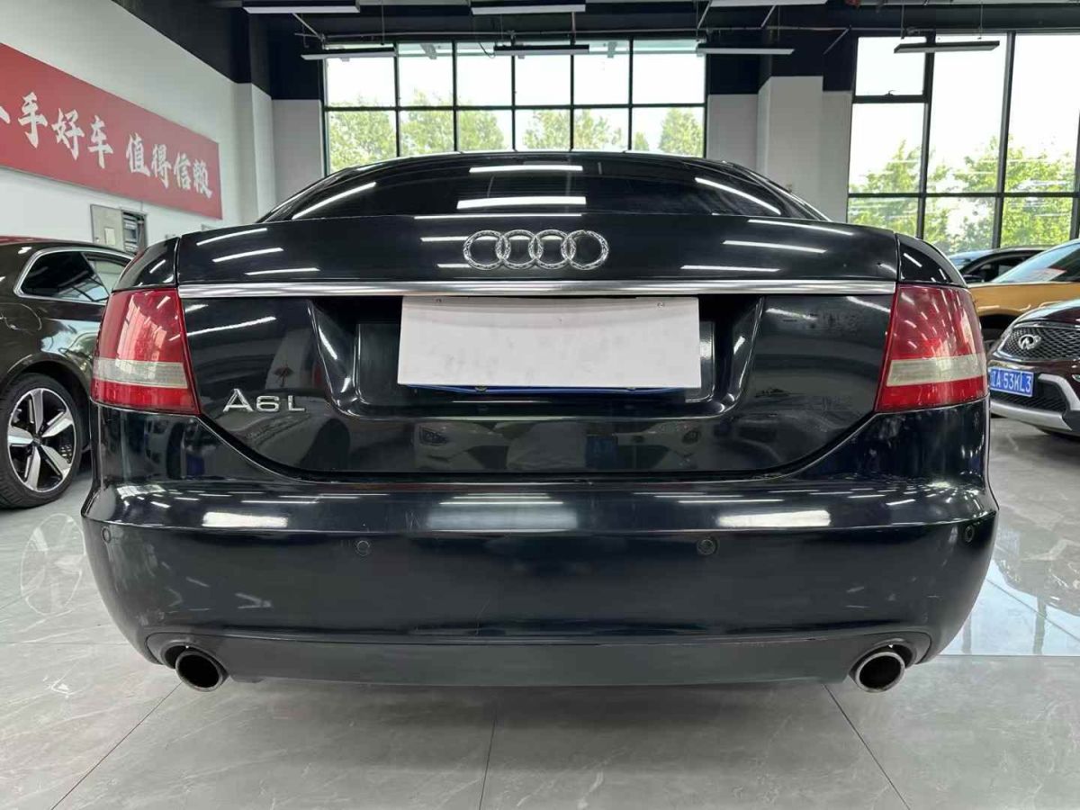 奧迪 奧迪A6L  2007款 A6L 3.2FSI 領(lǐng)先尊享型圖片