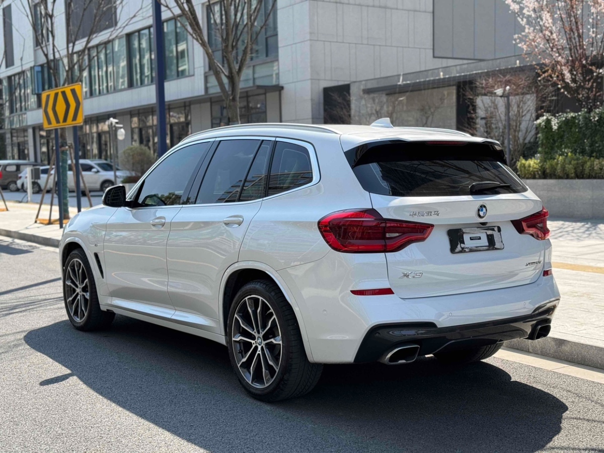 寶馬 寶馬X3  2021款 xDrive30i 領(lǐng)先型 M運動套裝圖片