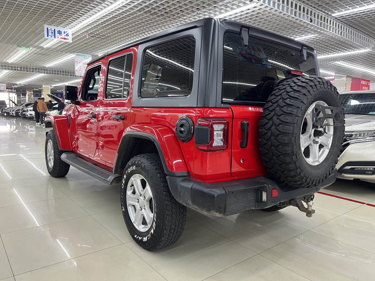 2020年1月Jeep 牧馬人  2019款 2.0T Sahara 四門版 國(guó)VI