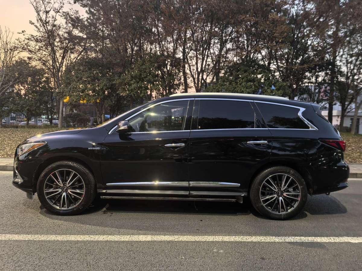 英菲尼迪 QX60  2016款 2.5T Hybrid 兩驅(qū)卓越版圖片