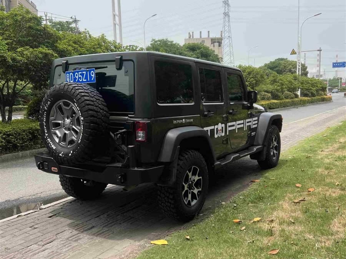 Jeep 牧馬人  2015款 3.6L Rubicon 四門(mén)舒享版圖片
