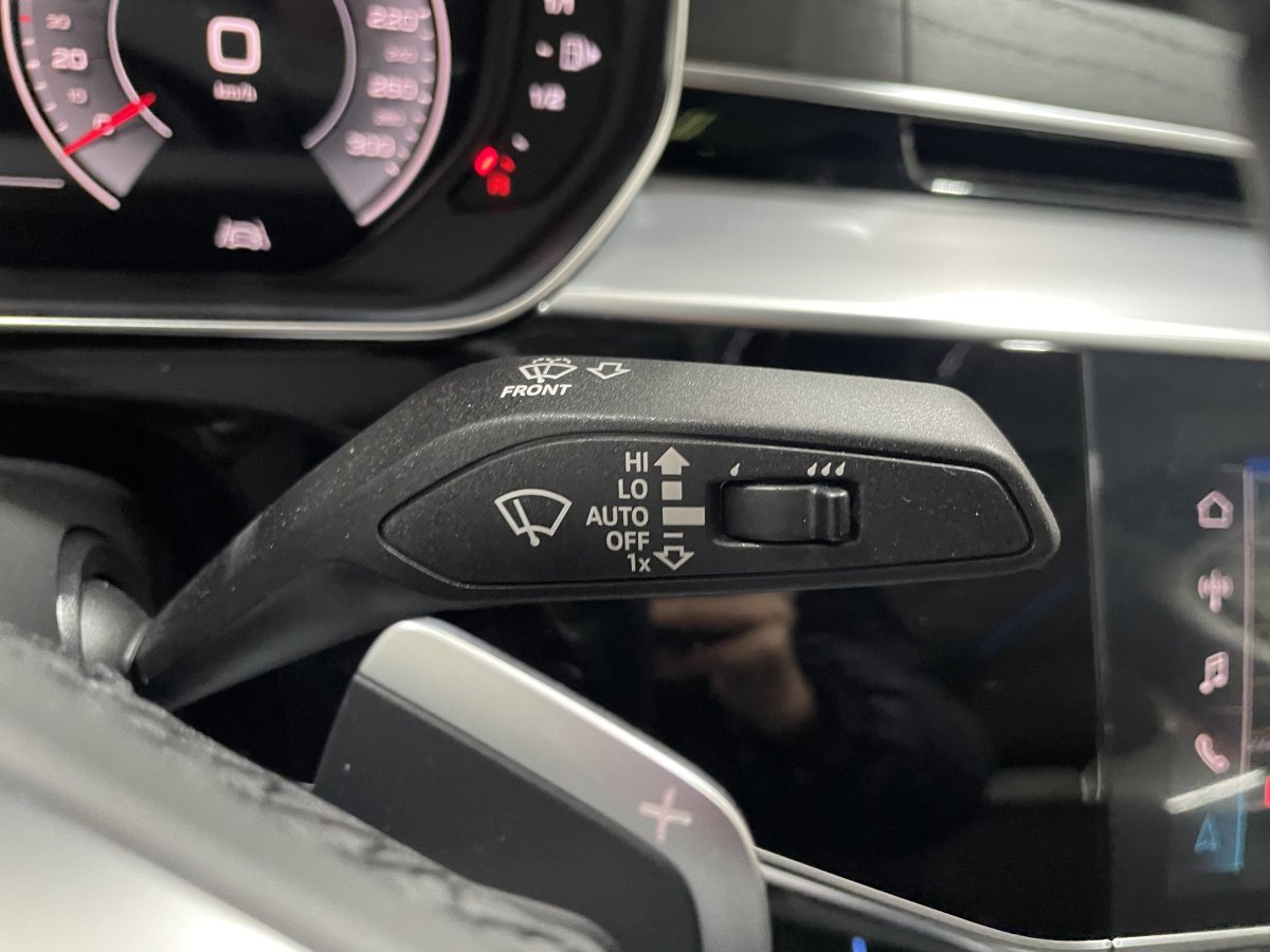 奧迪 奧迪A8  2025款 A8L 50 TFSI quattro 臻選型圖片