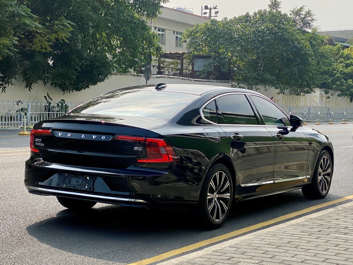 沃爾沃 S90  2021款 B5 智遠(yuǎn)豪華版圖片