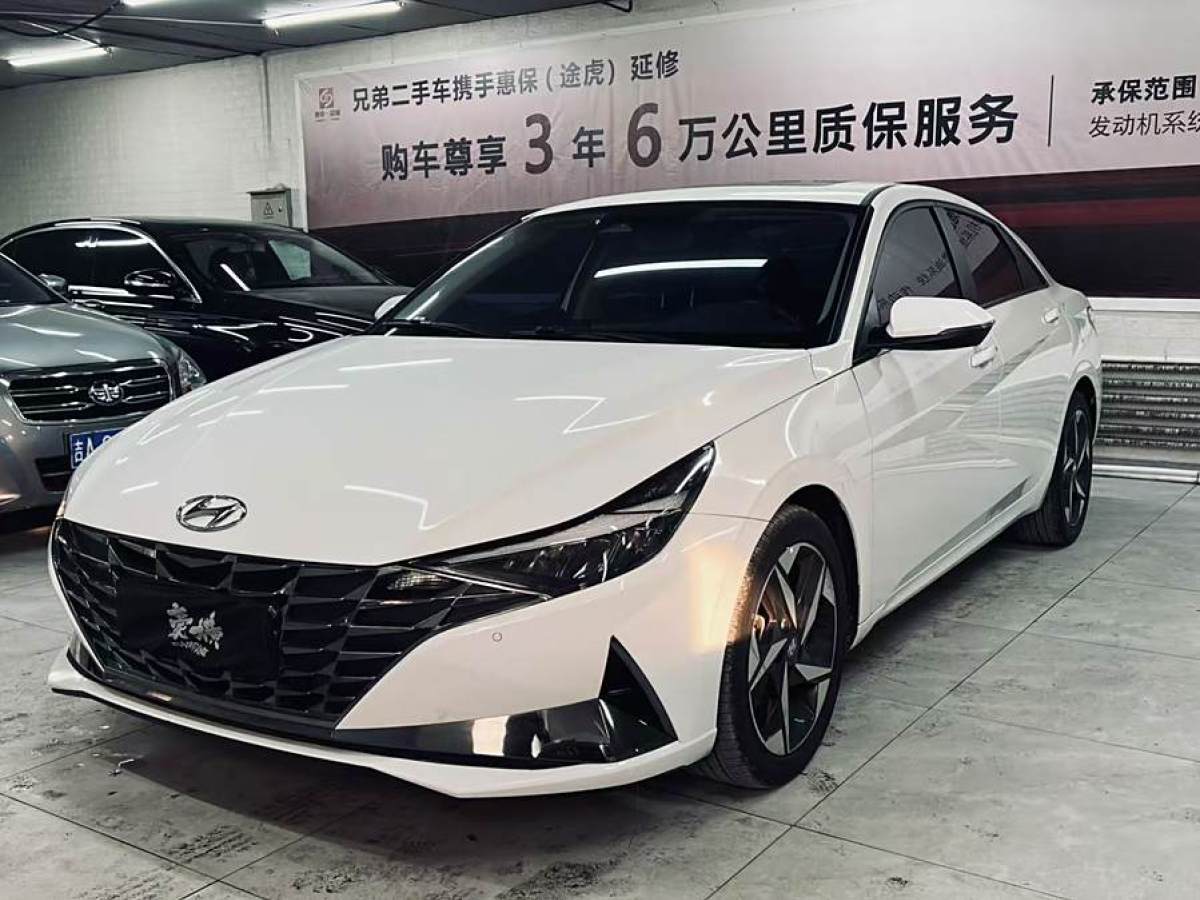 2022年6月現(xiàn)代 伊蘭特  2022款 1.5L CVT LUX尊貴版