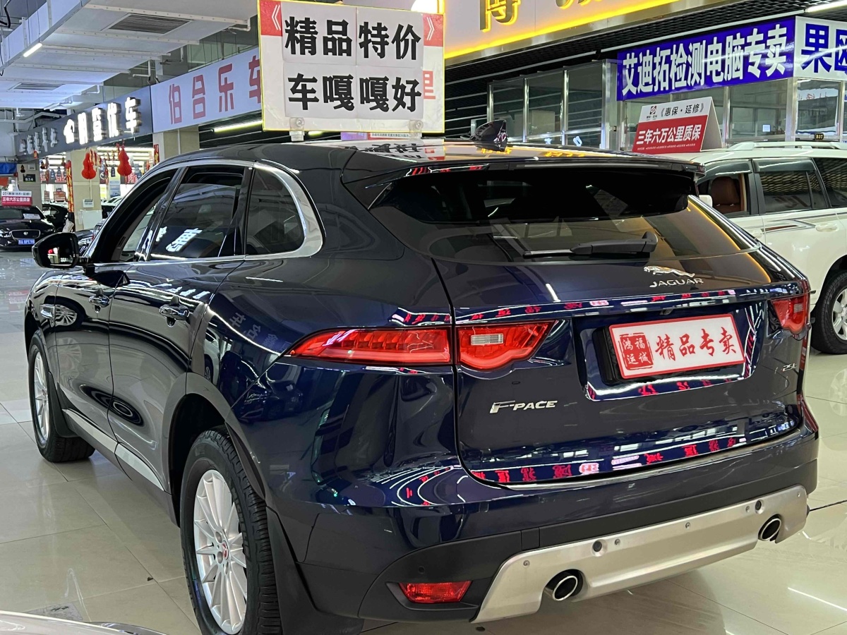 捷豹 F-PACE  2016款 2.0T 兩驅(qū)R-Sport運動版圖片