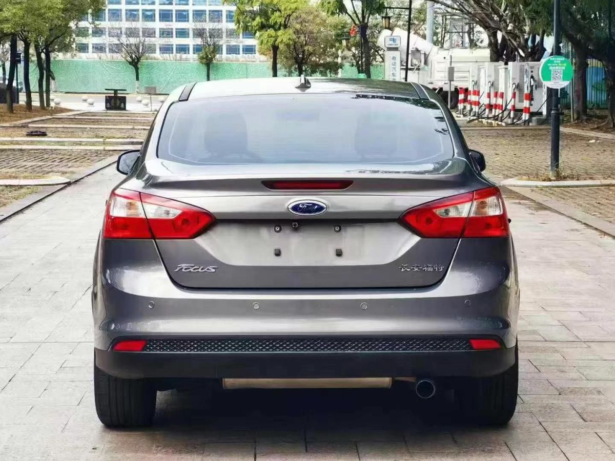 福特 ?？怂? 2012款 1.6 尊貴型圖片