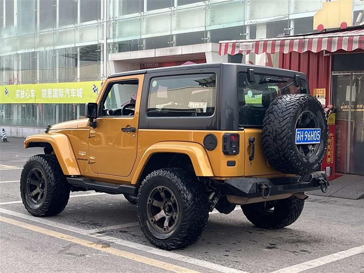 2014年7月Jeep 牧馬人  2013款 3.6L Sahara 兩門版