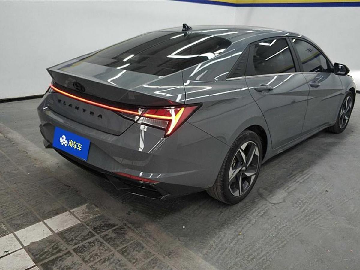 現(xiàn)代 伊蘭特  2022款 1.5L CVT LUX尊貴版圖片