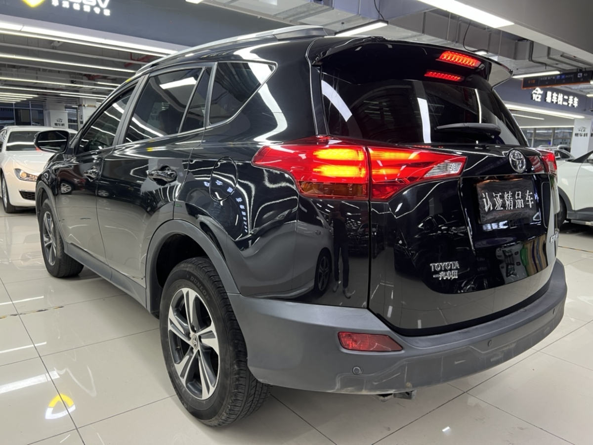 豐田 RAV4榮放  2015款 2.0L CVT兩驅(qū)風(fēng)尚版圖片